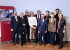 Abgebildete Personen „Künftiges HRK-Präsidium“ Prof. Dr. Jörg Bagdahn, Prof. Dr. Ingeborg Schramm-Wölk, Prof. Dr. Georg Krausch, Prof. Dr. Anja Steinbeck, Prof. Dr. Ulrich Bartosch, Prof. Dr. Walter Rosenthal, Prof. Dr. Susanne Menzel-Riedl, Prof. Dr. Angela Ittel, Dr. Arne Zerbst, Prof. Dr. Ulrike Tippe (v.l.n.r.) Foto: Hermann Pentermann